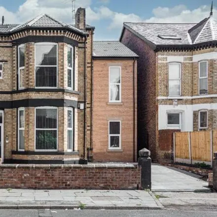 Rent this 5 bed room on Hartington Road in Liverpool, L8 0SF