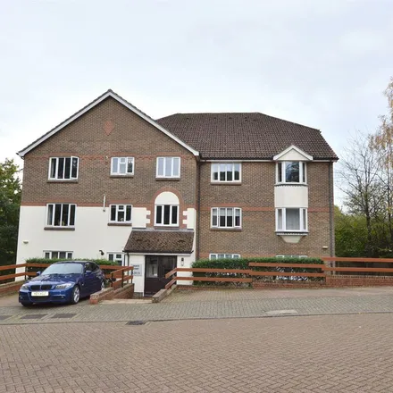 Rent this 1 bed apartment on St Annes Rise in Redhill, RH1 1AN