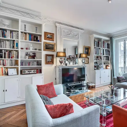 Rent this 3 bed apartment on 9 Avenue Duquesne in 75007 Paris, France