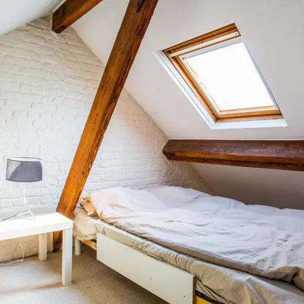 Rent this 1 bed apartment on Rue des Confédérés - Eedgenotenstraat 83 in 1000 Brussels, Belgium