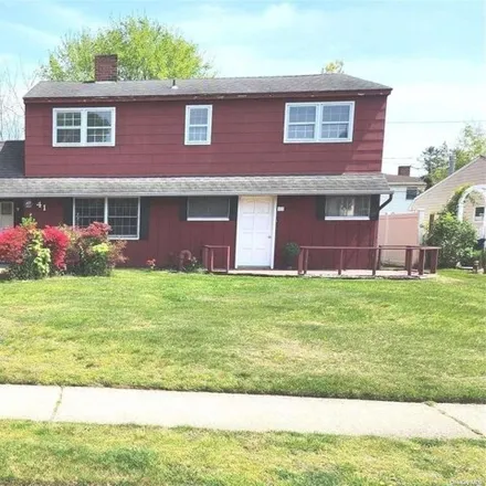 Buy this 5 bed house on 41 Deer Lane in North Wantagh, NY 11793