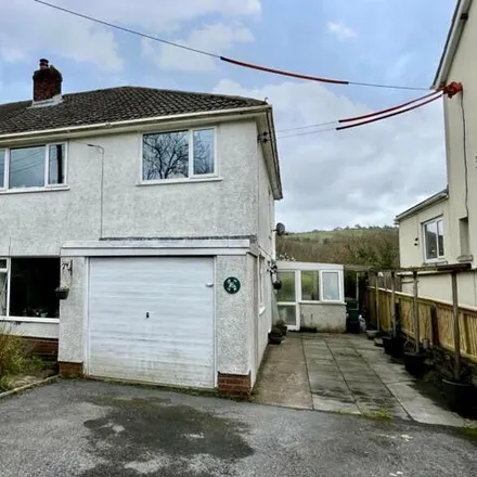 Buy this 3 bed house on Garrod Avenue in Dunvant, SA2 7XQ