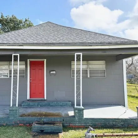Buy this 3 bed house on 1062 18th Street in Port Arthur, TX 77640