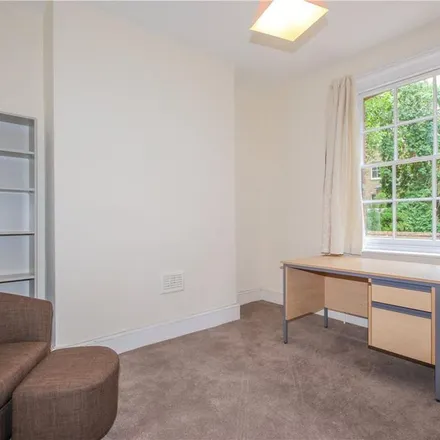 Rent this 3 bed townhouse on Clarendon Institute in Walton Street, Oxford