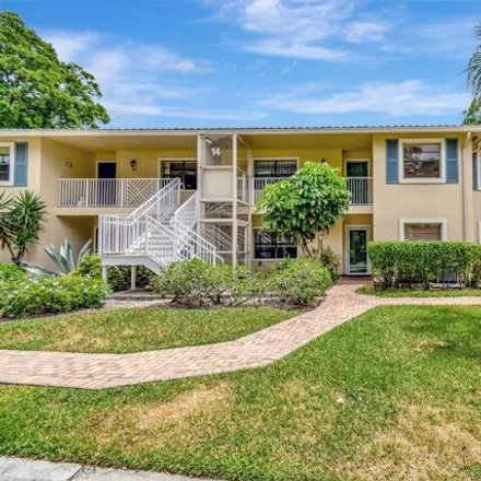 Buy this 2 bed condo on 18 Westgate Lane in Boynton Beach, FL 33436