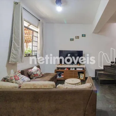 Buy this 3 bed house on Rua David Alves do Vale in Santa Rosa, Belo Horizonte - MG