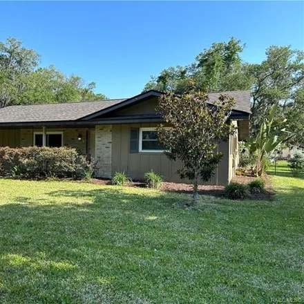 Buy this 3 bed house on 1609 Southeast 3rd Court in Crystal River, Citrus County