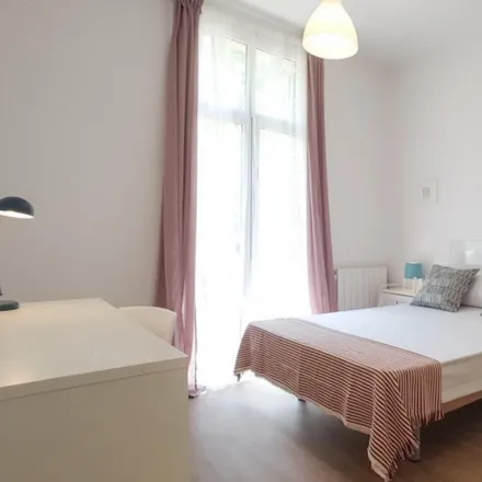 Rent this 7 bed room on Gran Via de les Corts Catalanes in 515, 08001 Barcelona
