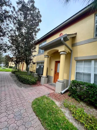 Image 3 - 3857 Island Way, St. Petersburg, FL 33705, USA - Townhouse for rent