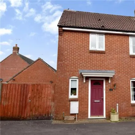 Buy this 3 bed duplex on 30 Chivers Road in Devizes, SN10 3FD