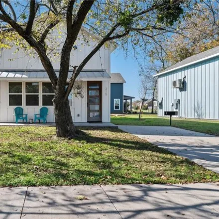 Buy this 1 bed house on 614 West Sears Street in Denison, TX 75020