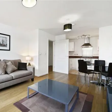 Image 1 - Shepherd Court, 2 Annabel Close, Bow Common, London, E14 6DP, United Kingdom - Apartment for sale