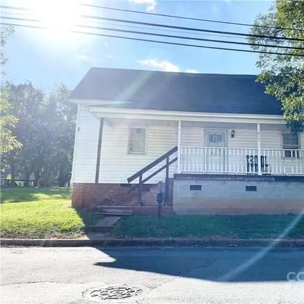 Buy this 2 bed house on 617 Austin Street in Albemarle, NC 28001