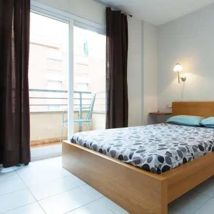 Rent this 2 bed apartment on Carrer del Consell de Cent in 32, 08001 Barcelona