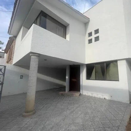 Rent this 3 bed house on Calle Gerona in Portal de Aragón, 25290 Saltillo
