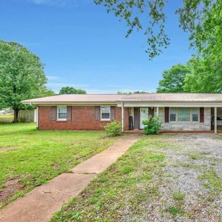 Buy this 3 bed house on 2996 Old Hwy 72 in Oliver, Lauderdale County