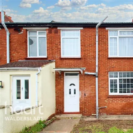Rent this 5 bed townhouse on Rivermead School in Forge Lane, Gillingham