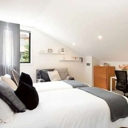 Rent this 4 bed house on Bondi Beach NSW 2026