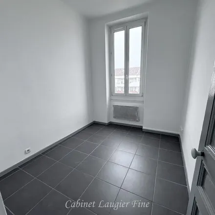 Rent this 2 bed apartment on Rue de l'École in 13007 Marseille, France