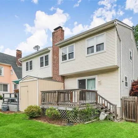 Buy this 3 bed condo on 41 Bayview Avenue in South Norwalk, Norwalk