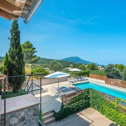 Rent this 5 bed house on 07170 Valldemossa