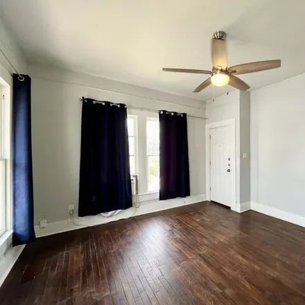 Image 3 - 534 West Drexel Avenue, San Antonio, TX 78210, USA - Apartment for rent