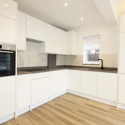 Rent this 2 bed apartment on Rosalie Terrace in Sunderland, SR2 8JX