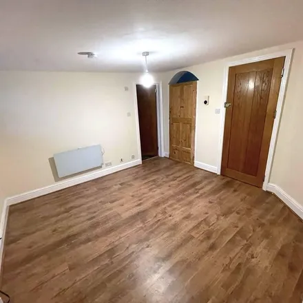 Rent this 1 bed apartment on 106 Leavesden Road in North Watford, WD24 5EH