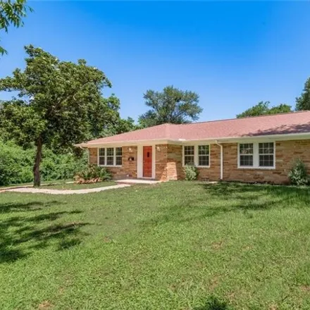 Rent this 5 bed house on 1644 14th Street in Huntsville, TX 77340