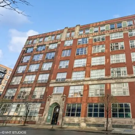Buy this 2 bed condo on 333 South Desplaines Street in Chicago, IL 60661