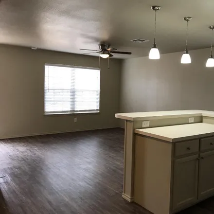 Image 5 - 1904 14th Street, Lubbock, TX 79401, USA - Duplex for rent