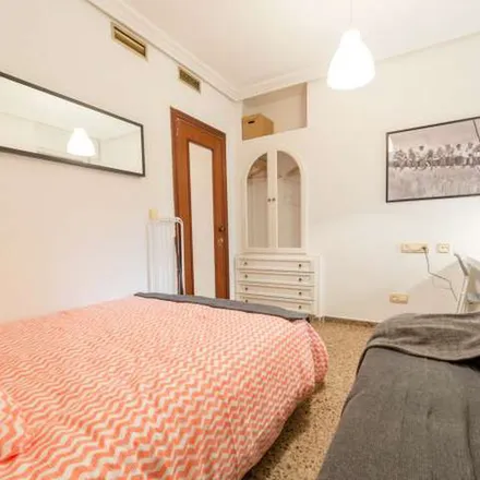 Image 2 - Carrer de Ruben Darío, 14, 46021 Valencia, Spain - Apartment for rent