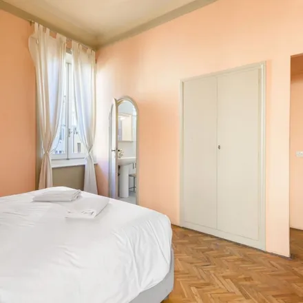 Image 7 - Vasari Corridor, Via Toscanella, 50125 Florence FI, Italy - Apartment for rent