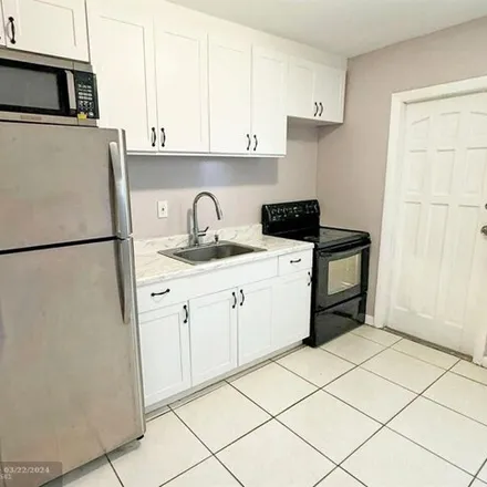 Rent this 2 bed house on South Broward Cradle Nursery in Douglas Street, Hollywood