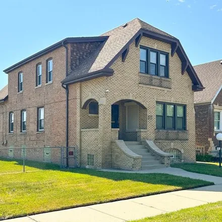 Buy this 1studio house on 8639 South Indiana Avenue in Chicago, IL 60628
