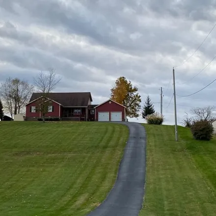 Buy this 5 bed house on 1839 Old Somerset Road North in Lincoln County, KY 40484
