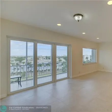 Image 9 - 709 Diplomat Parkway, Hollywood, FL 33009, USA - Condo for sale