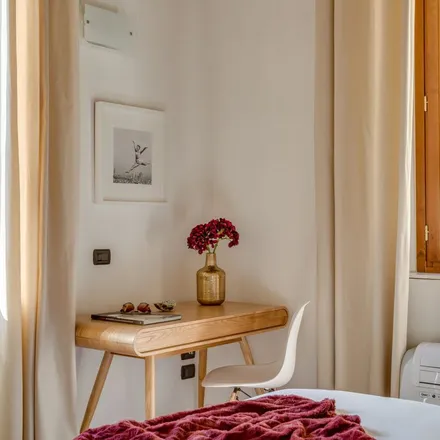 Image 9 - Via delle Seggiole, 4 R, 50122 Florence FI, Italy - Apartment for rent