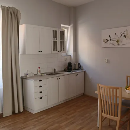 Image 5 - All in one, Na Zbořenci, 111 21 Prague, Czechia - Apartment for rent