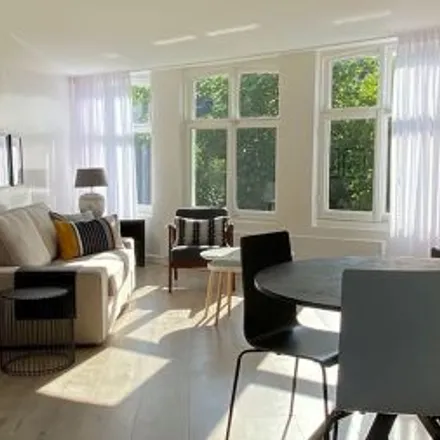 Rent this 4 bed apartment on Lijnbaansgracht 91B in 1015 GZ Amsterdam, Netherlands