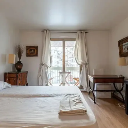 Image 7 - 12 Rue de Lisbonne, 75008 Paris, France - Apartment for rent