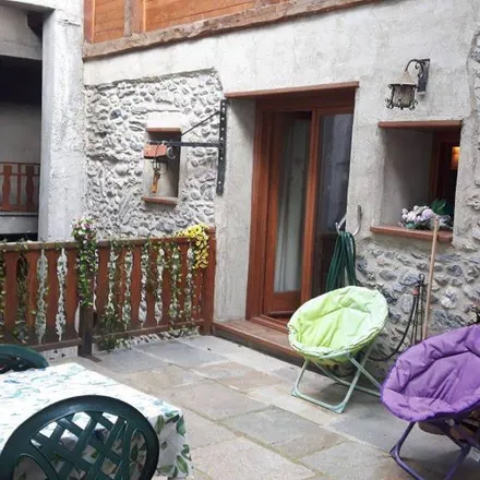 Image 3 - Via Francesco Chareun, 10054 Cesana Torinese TO, Italy - Apartment for rent