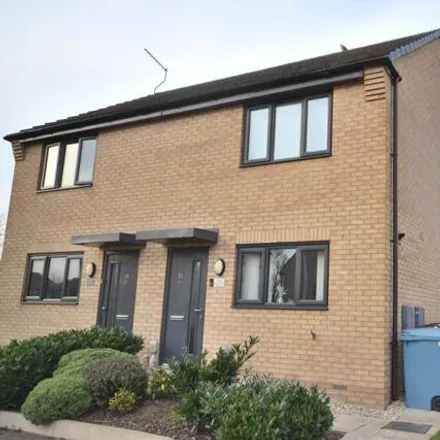 Buy this 2 bed duplex on unnamed road in Hull, HU9 3TZ