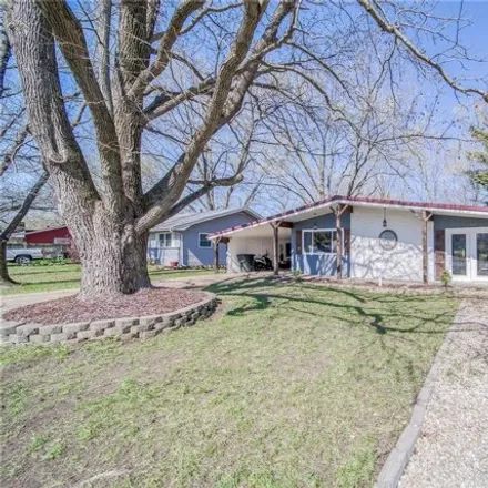 Buy this 3 bed house on 429 Walters Street in St. James, MO 65559