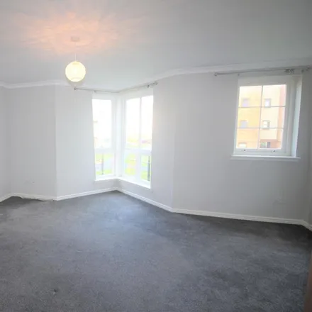 Image 4 - Williamson's Quay, Kirkcaldy, KY1 1JS, United Kingdom - Apartment for rent