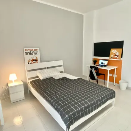 Image 2 - Via Guido Dorso, 70126 Bari BA, Italy - Apartment for rent