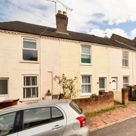 Buy this 2 bed townhouse on Rochdale Road in Royal Tunbridge Wells, TN1 2HQ