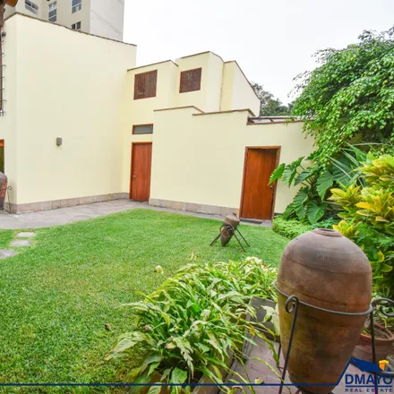 Buy this studio house on Calle Los Sauces in Monterrico, Lima Metropolitan Area 15023