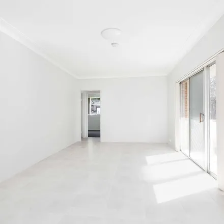 Image 5 - 6 Hampstead Road, Homebush West NSW 2140, Australia - Apartment for rent