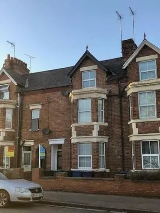 Buy this 6 bed townhouse on 2-22 in Avenue Road, Banbury